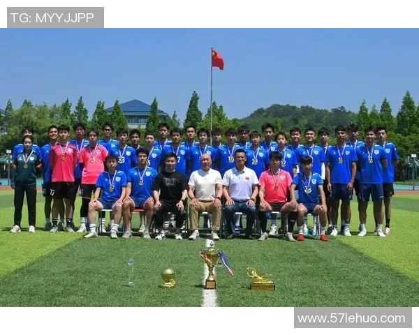 锦标赛特别报道：广州足球队的逆袭之旅